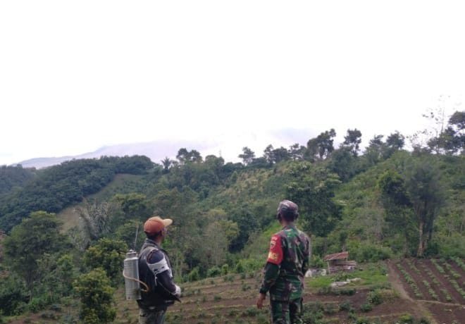 Personel Koramil 04/SE Laksanakan Patroli Zona Merah Gunung Sinabung