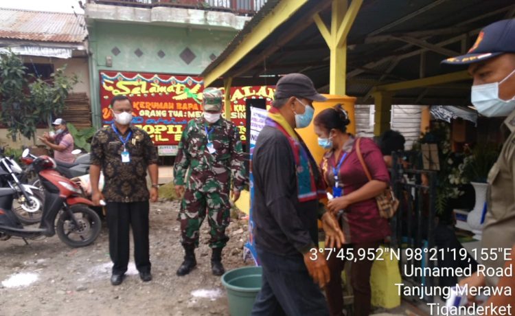 Danramil Koramil 05/PY Monitoring Acara Duka Cita di Desa Tanjung Merawa