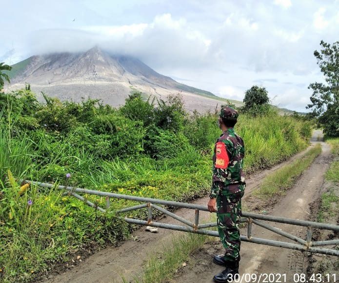 Babinsa Koramil 04/SE Rutin Gelar Patroli Zona Merah Gunung Sinabung