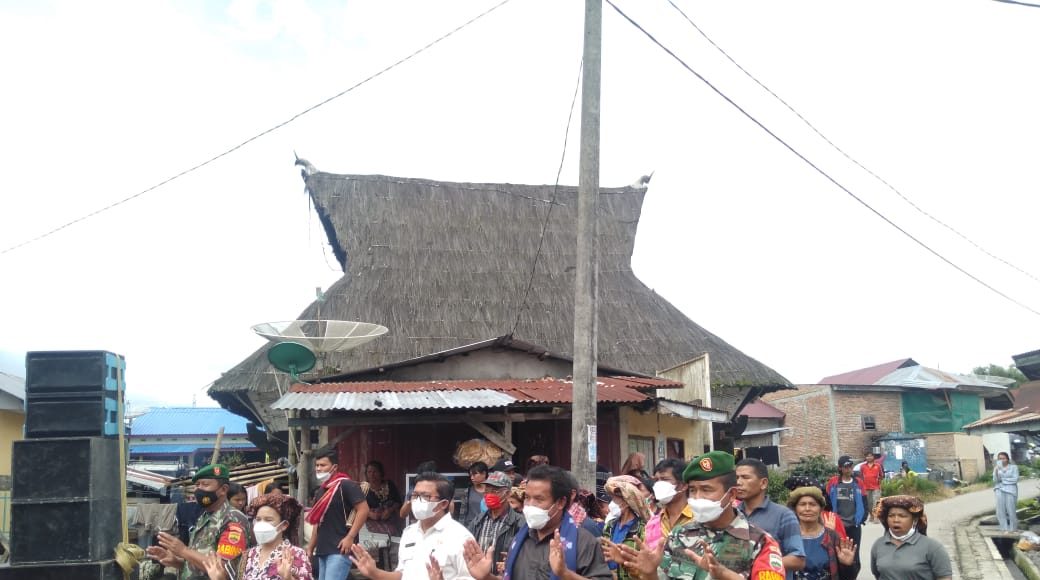 Babinsa Koramil 02/TP Turut Hadiri Festival Budaya Desa Dokan di Kecamatan Merek