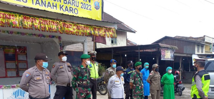 Babinsa Koramil 02/TP Laksanakan Pengamanan Tahun Baru di Pospam Tigapanah